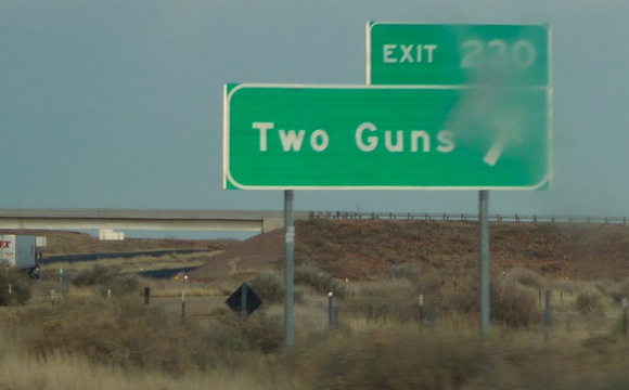 Two Guns, AZ sign